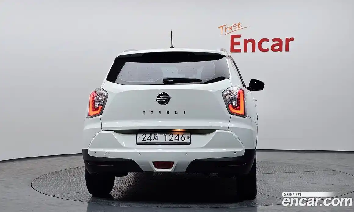 SsangYong TIBOLI 2015 1.6 автомат (гидро), фото 4