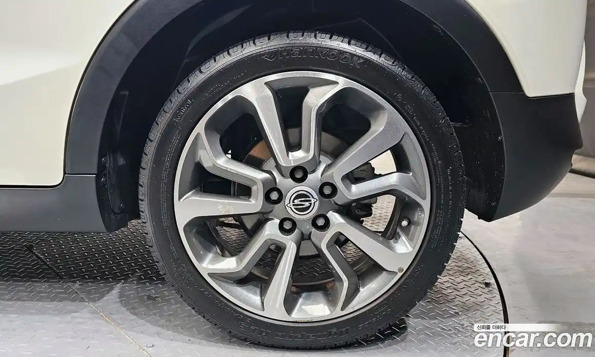 SsangYong TIBOLI 2015 1.6 автомат (гидро), фото 7