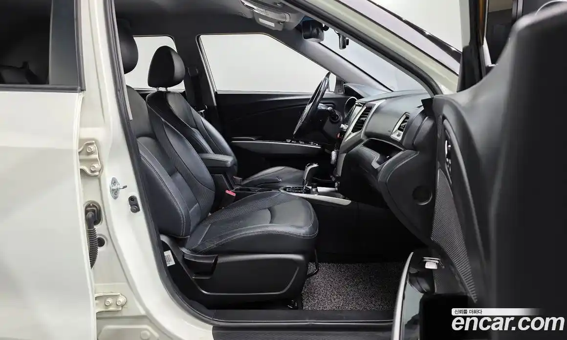 SsangYong TIBOLI 2015 1.6 автомат (гидро), фото 16