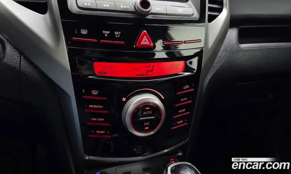 SsangYong TIBOLI 2015 1.6 автомат (гидро), фото 23