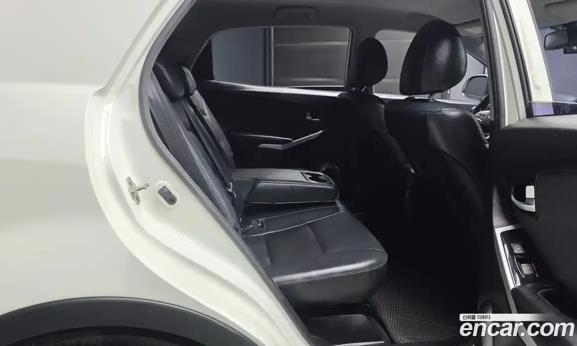 SsangYong Korando 2017 2.2 автомат (гидро), фото 18