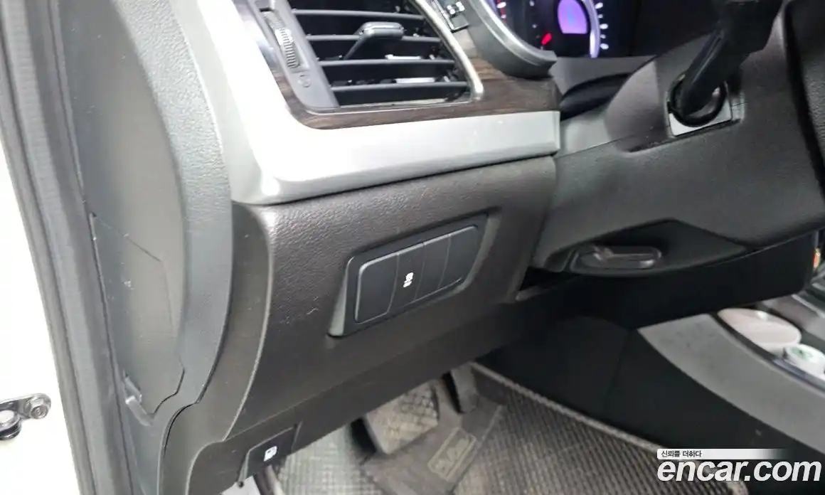 SsangYong Korando 2014 2.0 автомат (гидро), фото 31