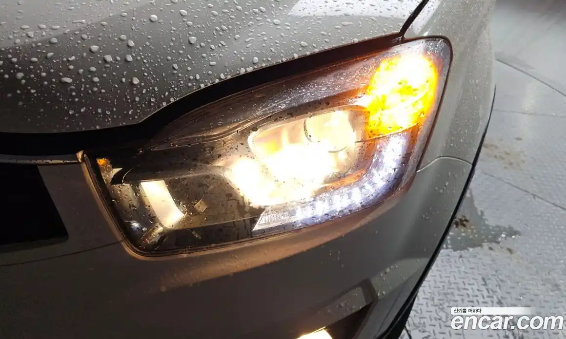SsangYong Korando 2014 2.0 автомат (гидро), фото 8
