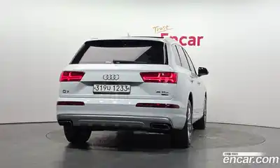 Audi Q7 2019 2.0 автомат (гидро), миниатюра 4