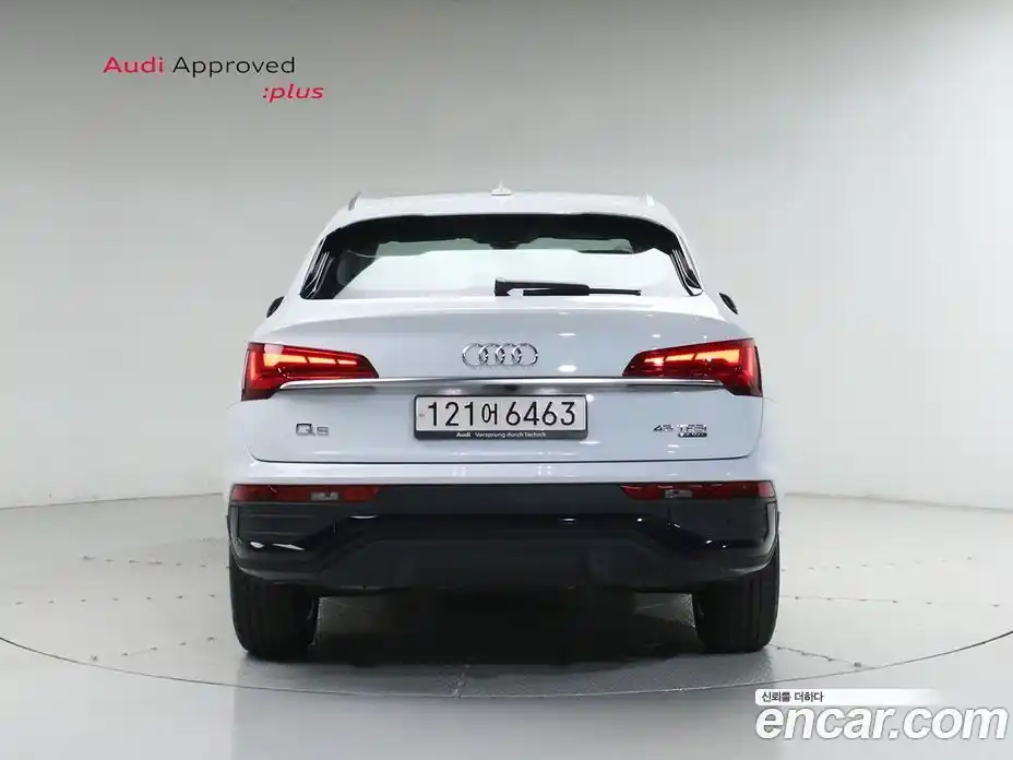 Audi Q5 2023 2.0 автомат (гидро), фото 4