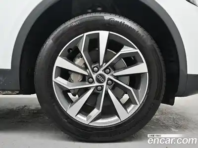 Audi Q5 2023 2.0 автомат (гидро), миниатюра 5