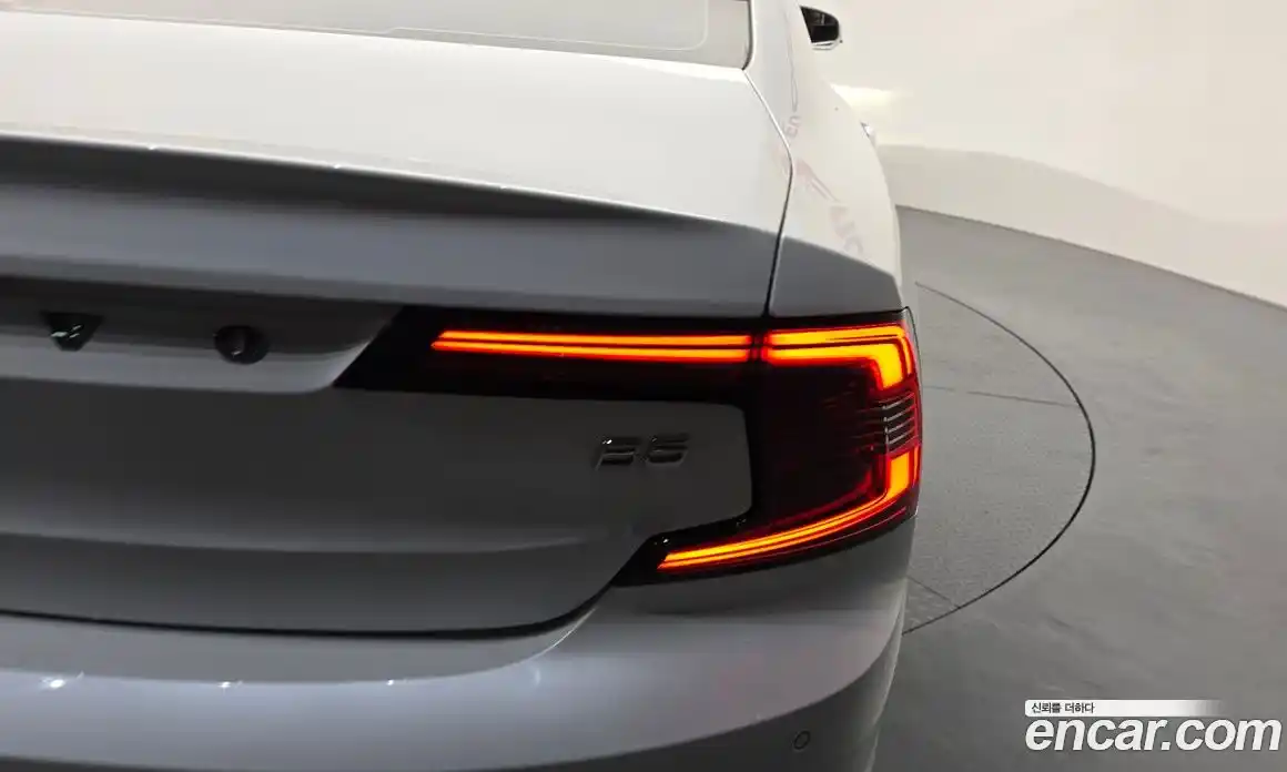 Volvo S90 2023 2.0 автомат (гидро), фото 9