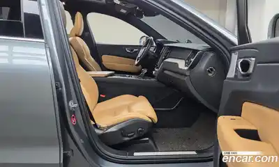 Volvo XC60 2019 2.0 автомат (гидро), миниатюра 11