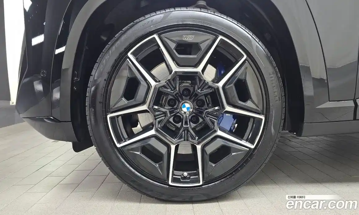 BMW XM 2024 4.4 автомат (гидро), фото 5