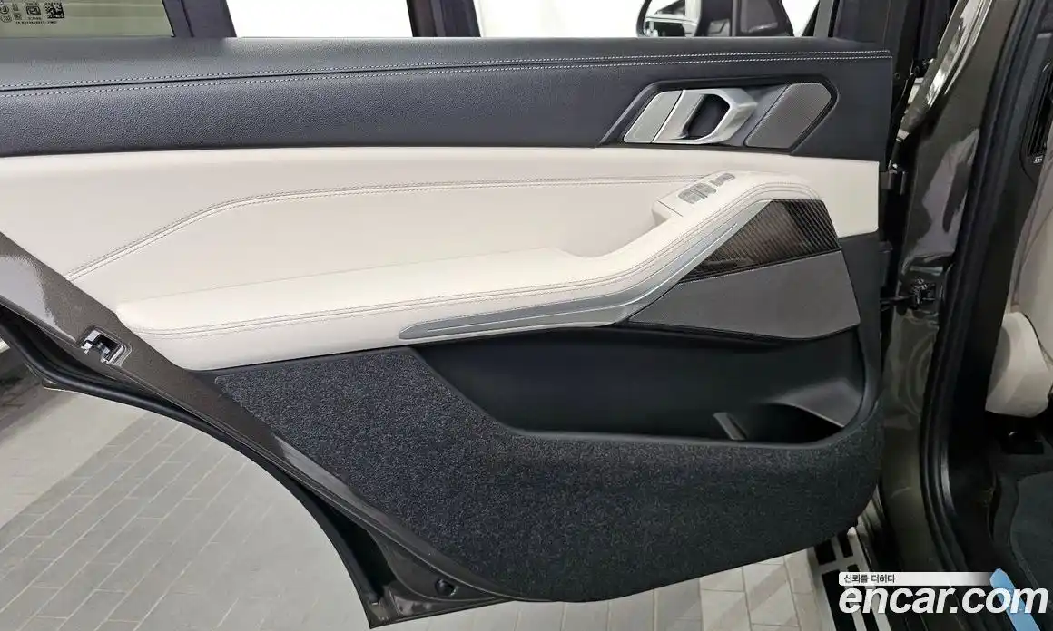 BMW X7 2025 3.0 автомат (гидро), фото 15