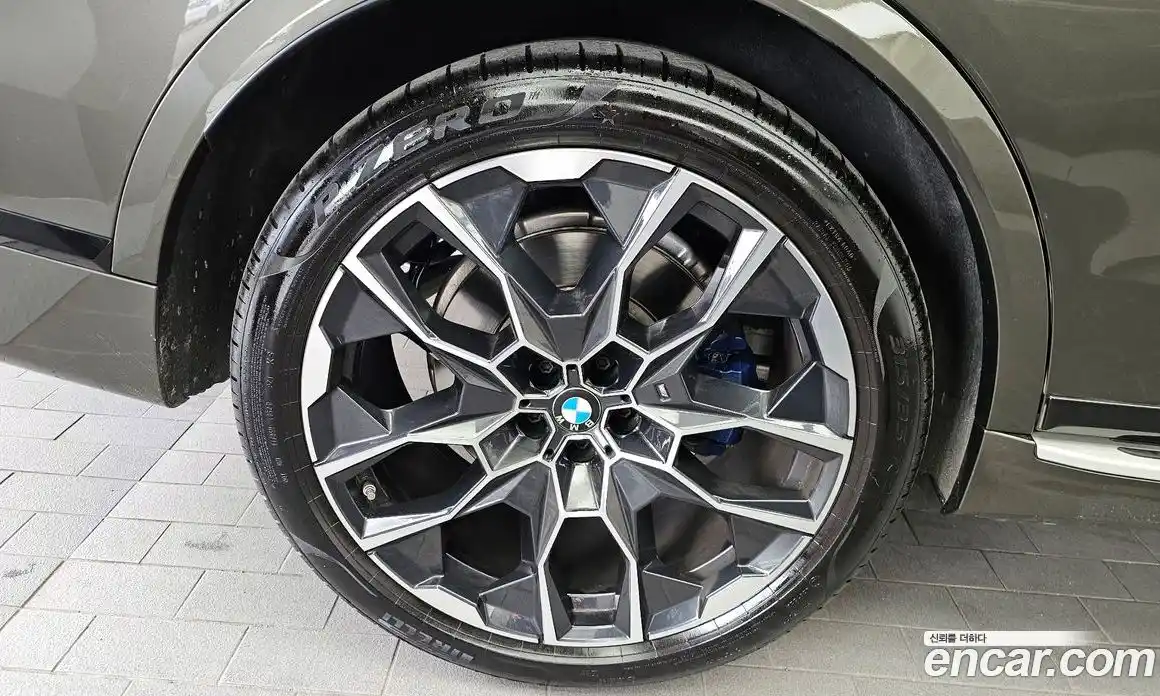 BMW X7 2025 3.0 автомат (гидро), фото 5