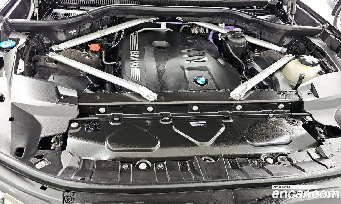 BMW X7 2025 3.0 автомат (гидро), фото 6