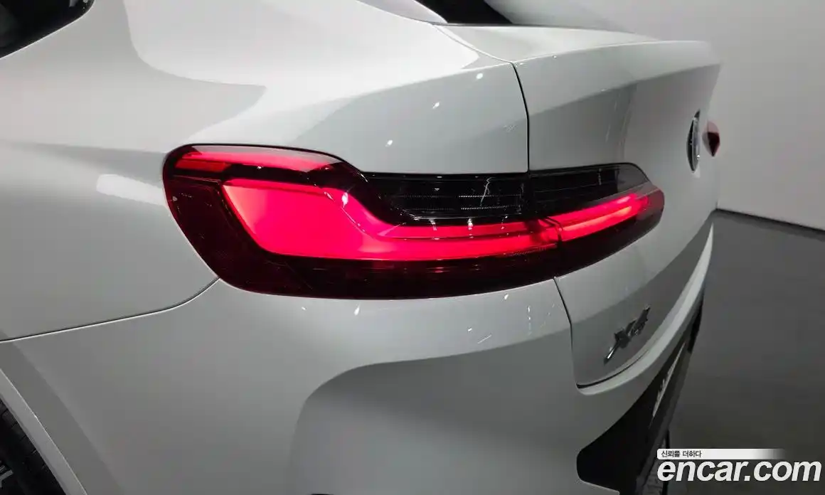 BMW X4 2024 2.0 гидро, фото 8