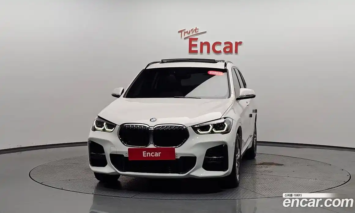 BMW X1 2022 2.0 гидро, фото 2