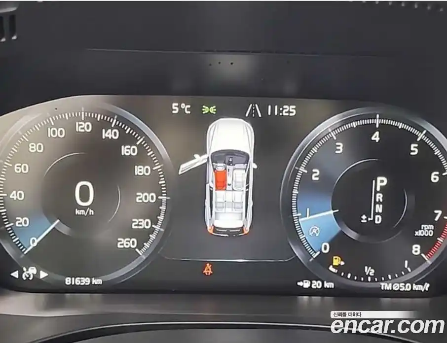 Volvo XC60 2018 2.0 автомат (гидро), фото 6