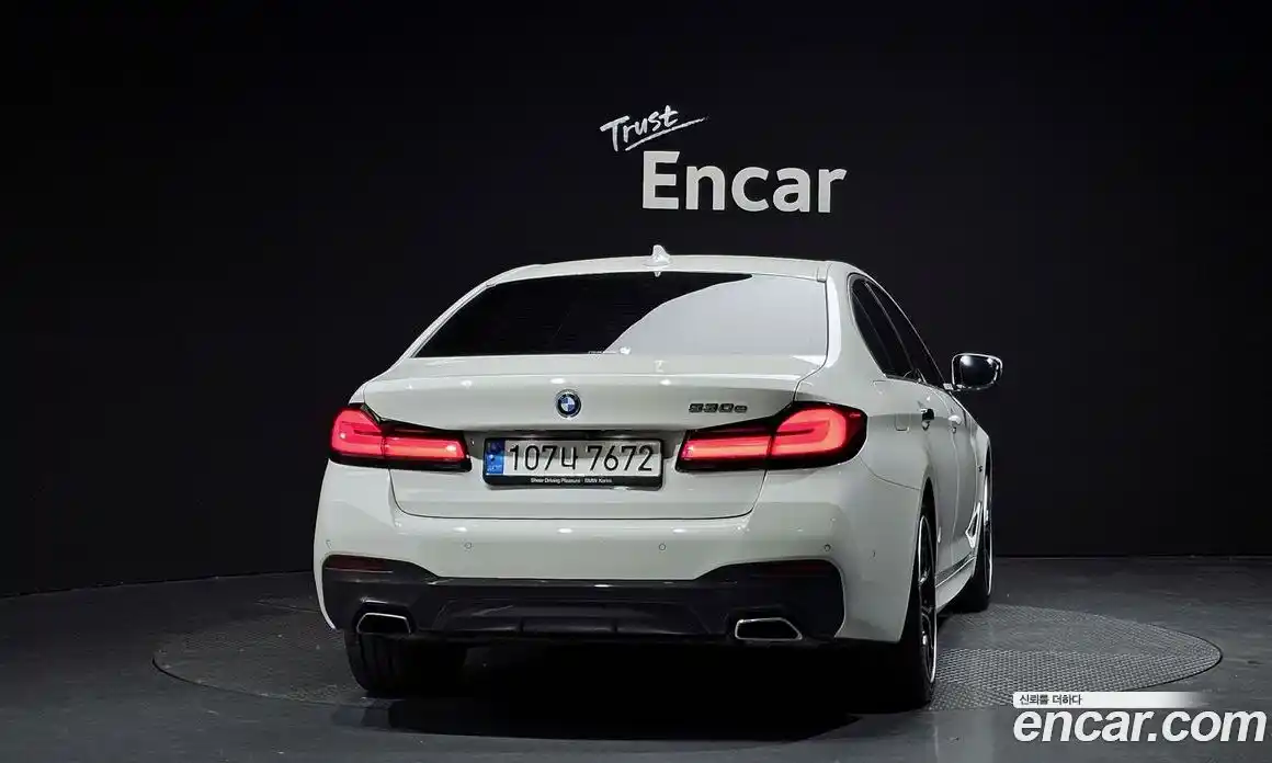 BMW 5-Series 2022 2.0 гидро, фото 3