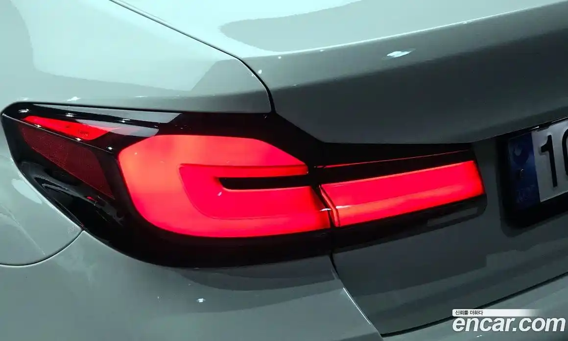 BMW 5-Series 2022 2.0 гидро, фото 8
