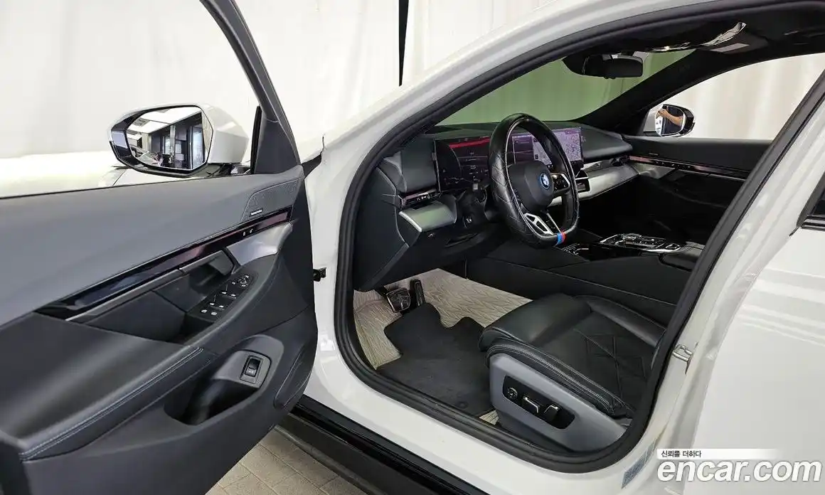 BMW i5 2024 0.2 автомат (гидро), фото 13
