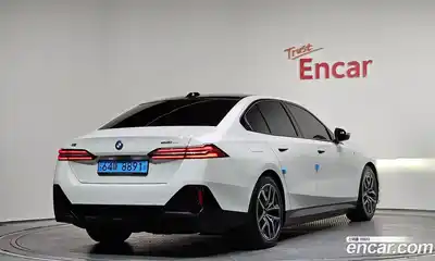 BMW i5 2024 0.2 автомат (гидро), миниатюра 2