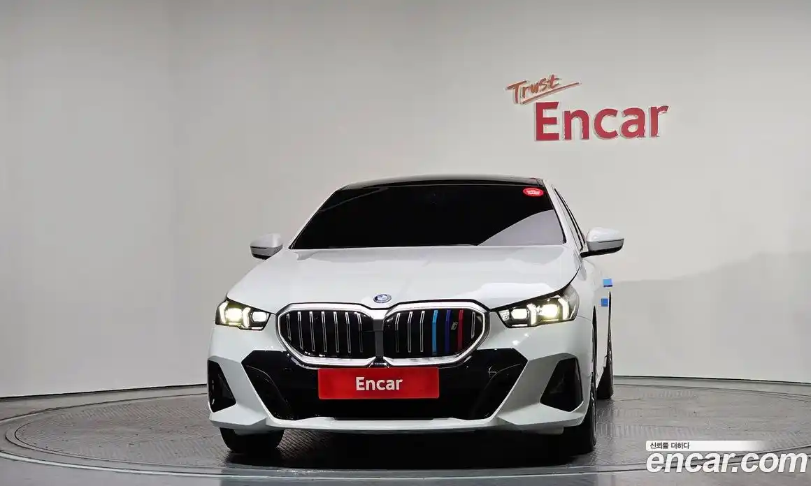 BMW i5 2024 0.2 автомат (гидро), фото 3