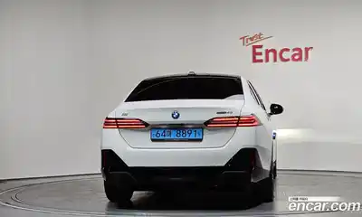 BMW i5 2024 0.2 автомат (гидро), миниатюра 4