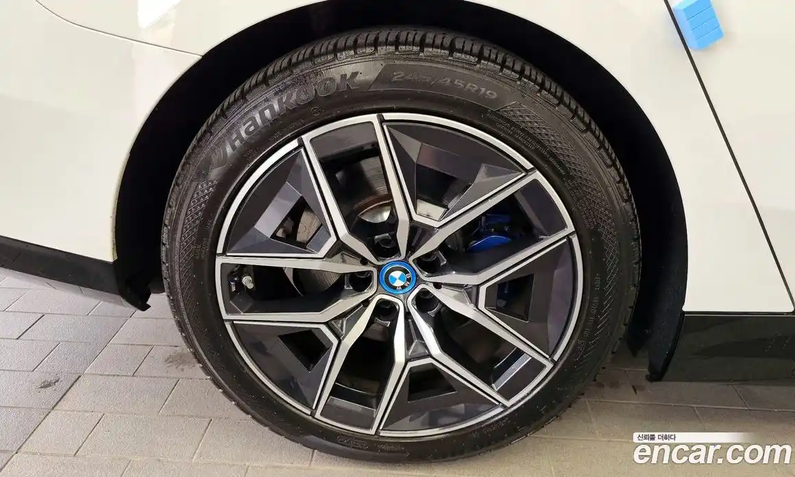 BMW i5 2024 0.2 автомат (гидро), фото 5