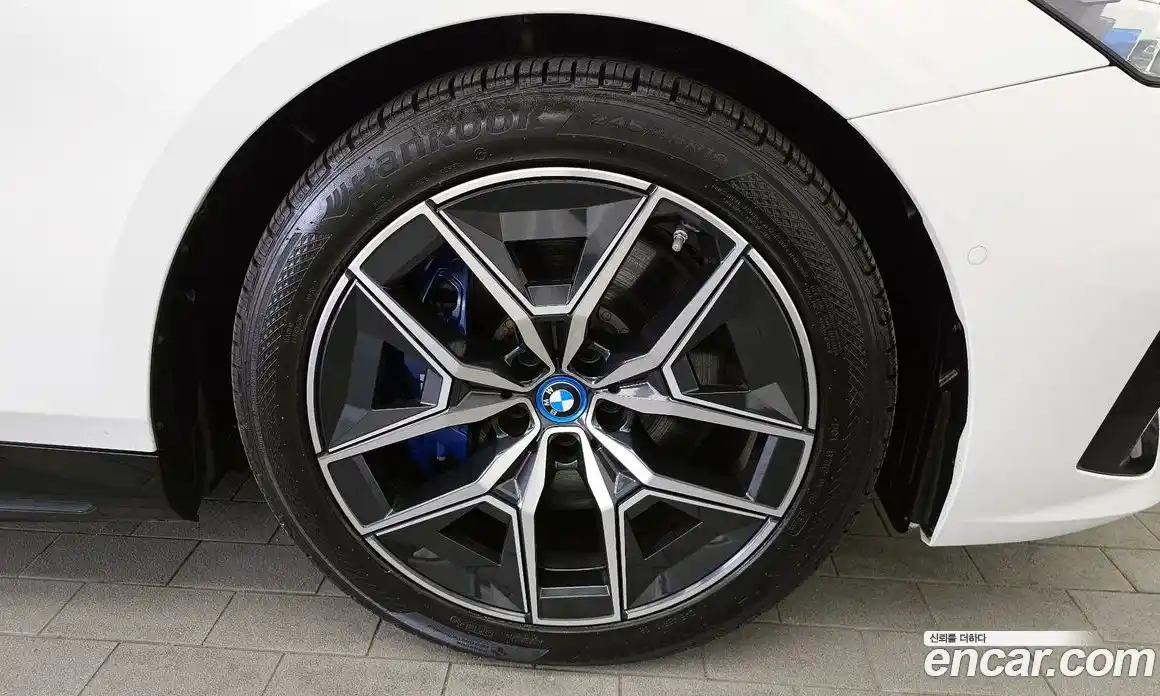 BMW i5 2024 0.2 автомат (гидро), фото 7