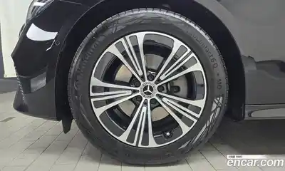Mercedes-Benz E-Class 2025 2.0 гидро, миниатюра 5