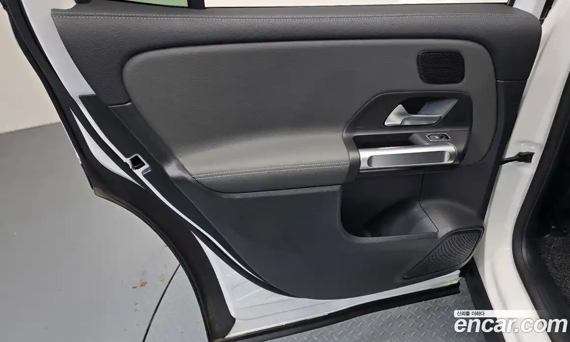 Mercedes-Benz EQB 2023 0.2 гидро, фото 14
