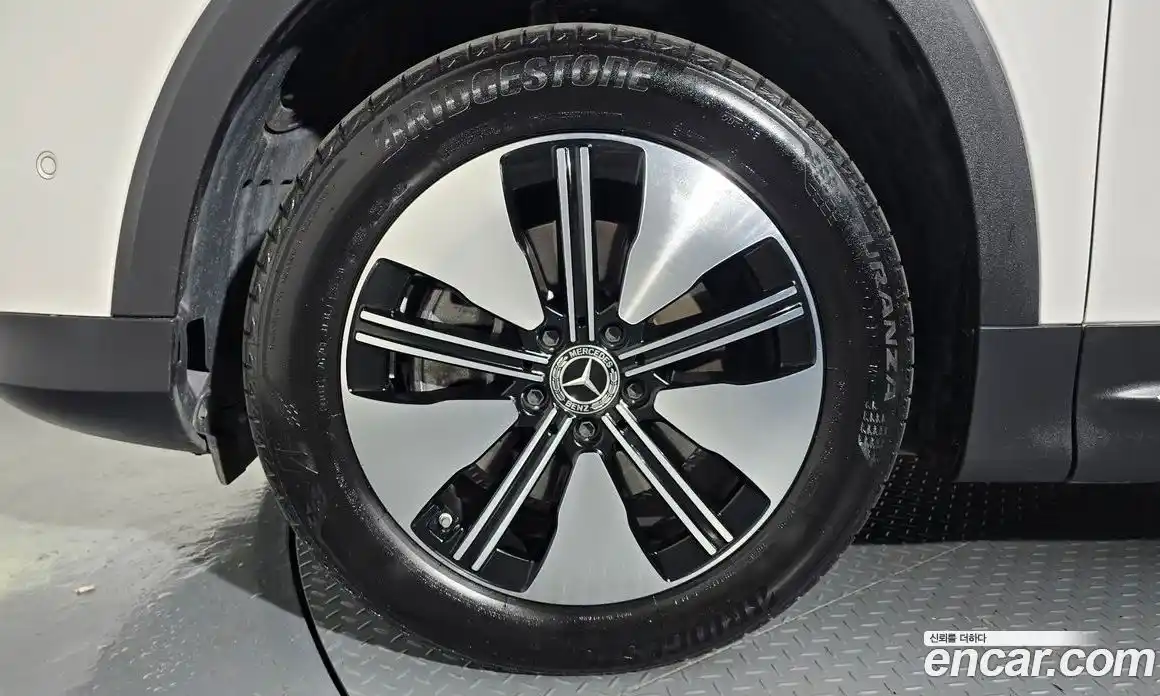 Mercedes-Benz EQB 2023 0.2 гидро, фото 4