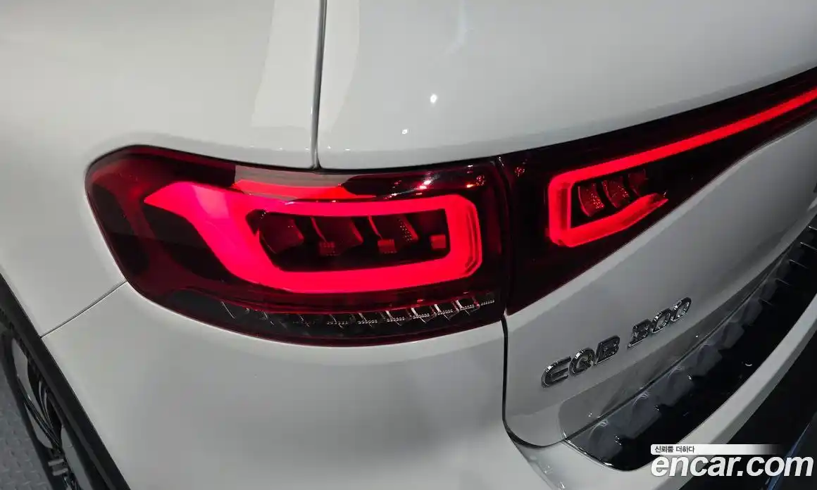 Mercedes-Benz EQB 2023 0.2 гидро, фото 8
