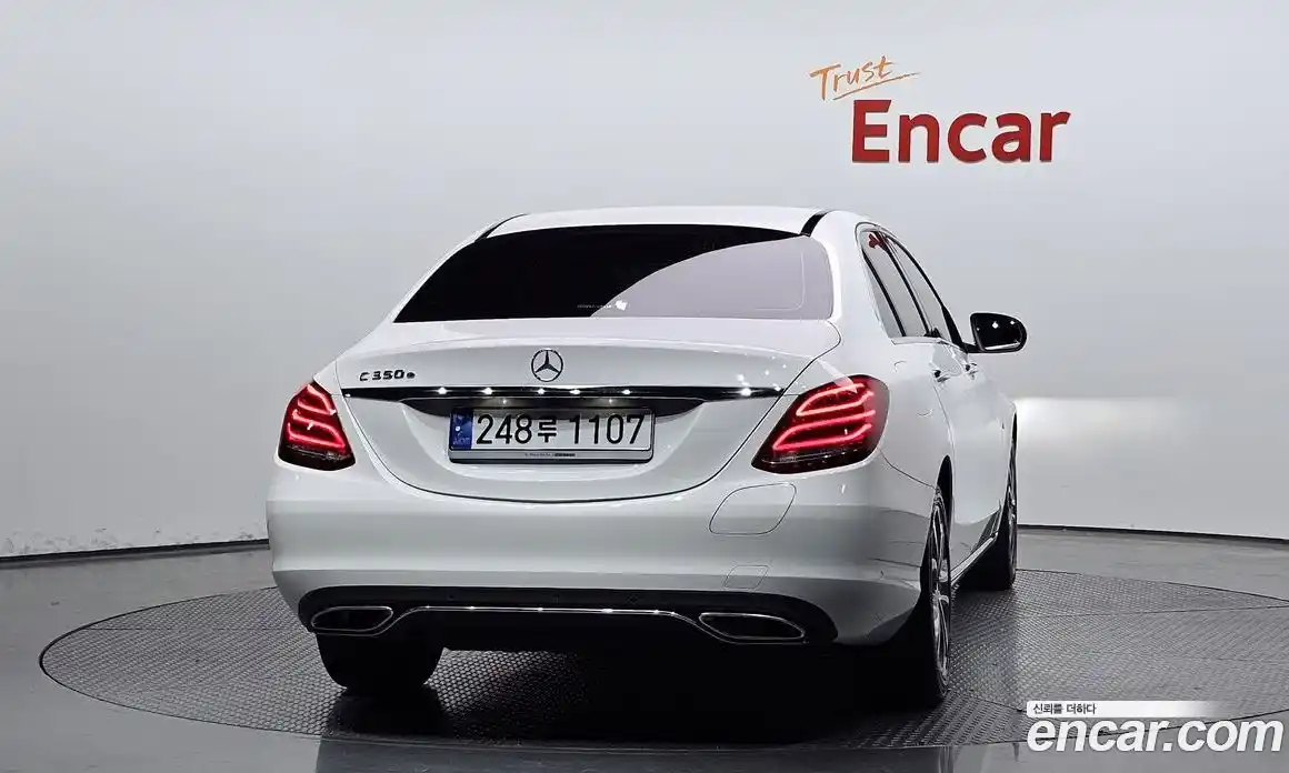 Mercedes-Benz C-Class 2018 2.0 гидро, фото 3