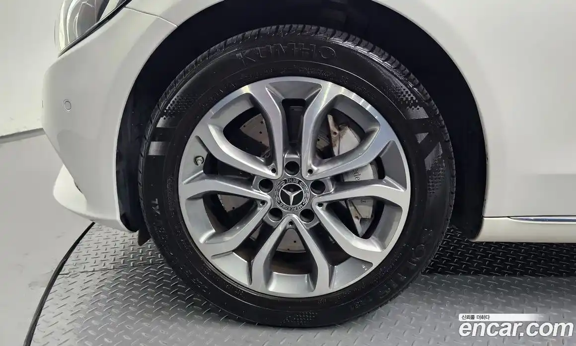 Mercedes-Benz C-Class 2018 2.0 гидро, фото 4