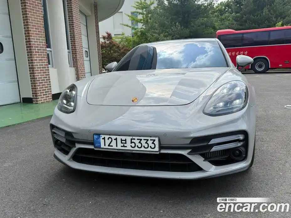Porsche Panamera 2021 4.0 автомат (гидро), фото 3
