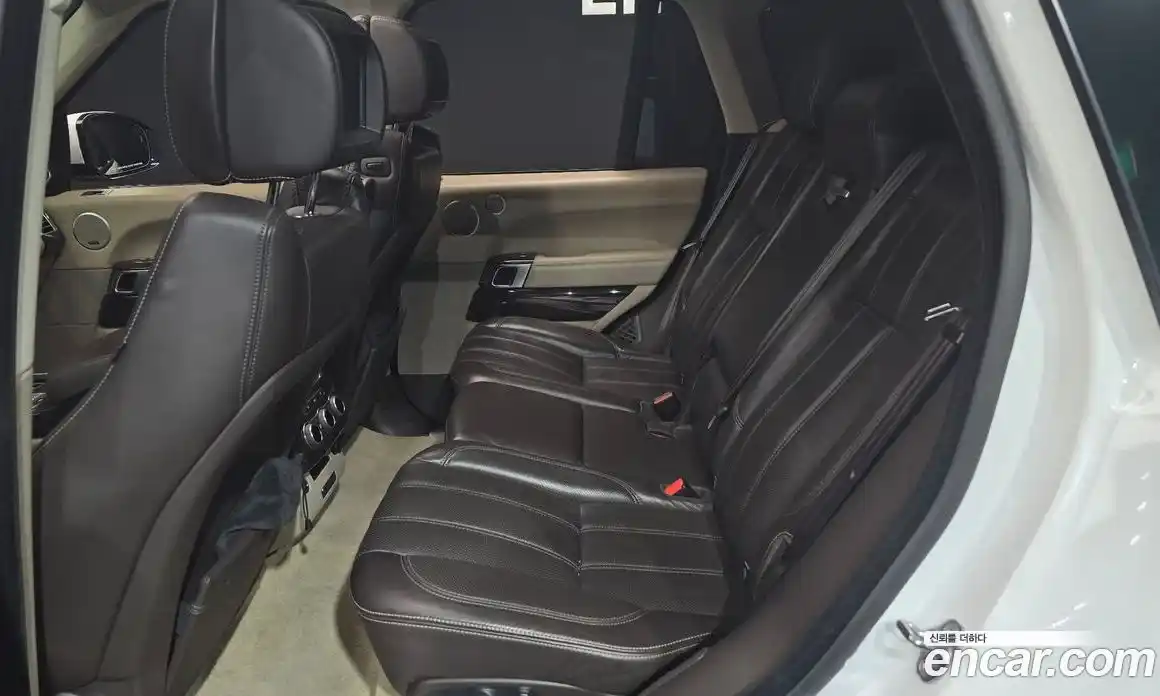 Land Rover Range Rover 2016 4.4 автомат (гидро), фото 11