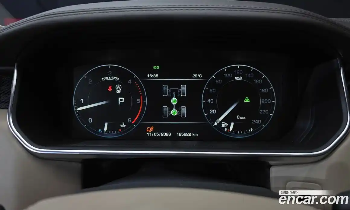 Land Rover Range Rover 2016 4.4 автомат (гидро), фото 8