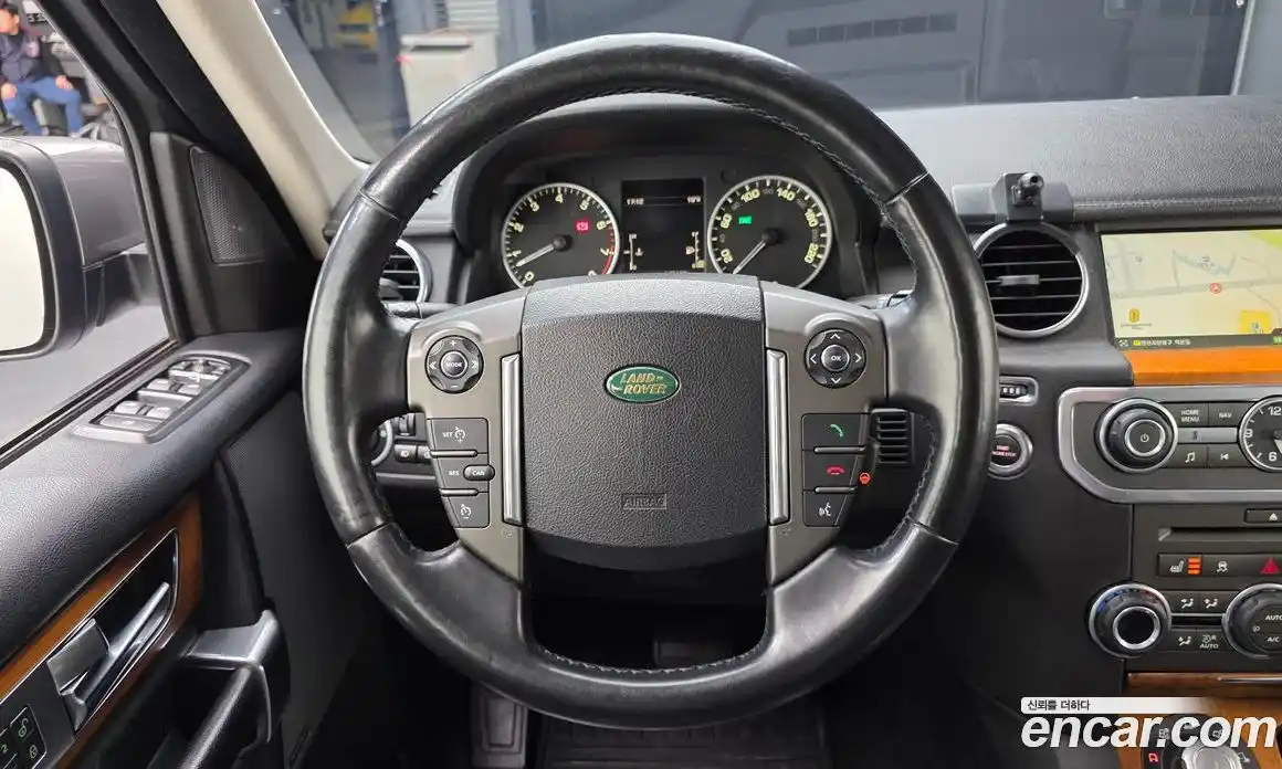 Land Rover Discovery 2010 5.0 автомат (гидро), фото 13