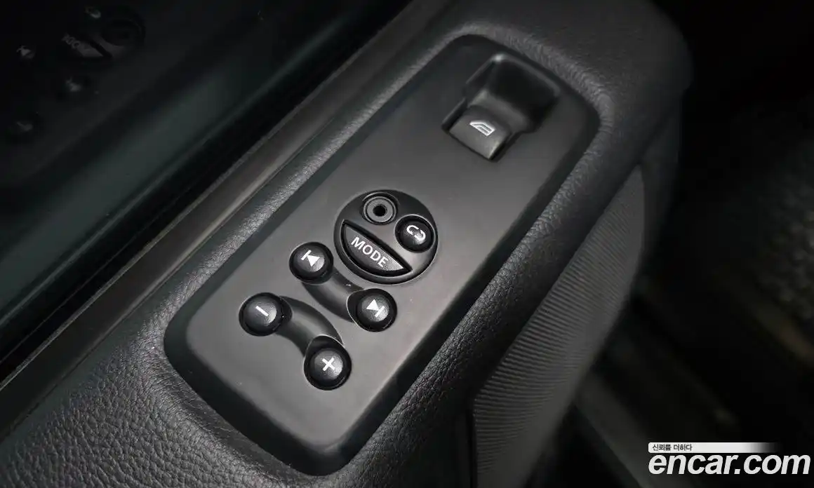Land Rover Discovery 2010 5.0 автомат (гидро), фото 18