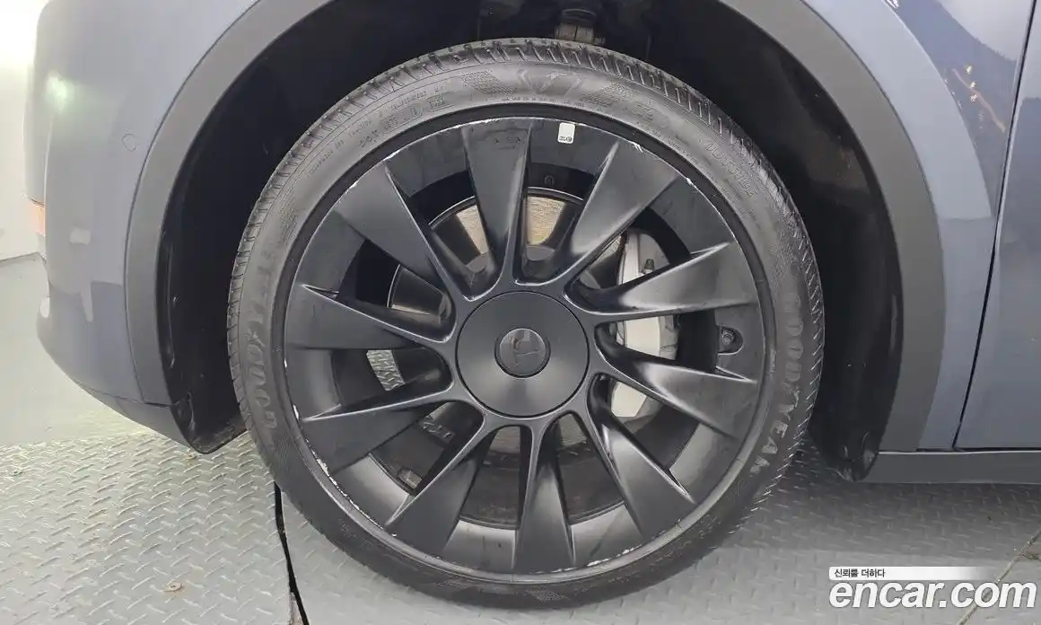 Tesla Model Y 2022 0.2 гидро, фото 5