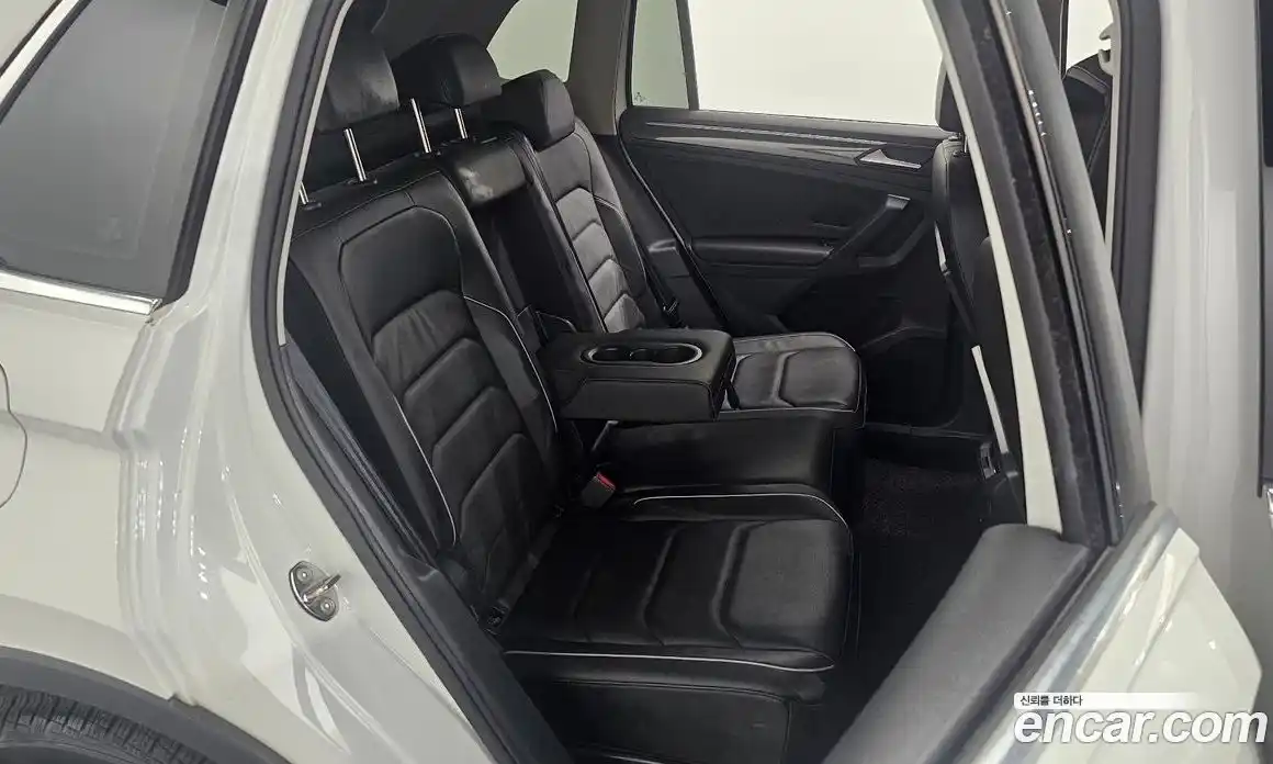 Volkswagen Tiguan 2020 2.0 автомат (гидро), фото 11