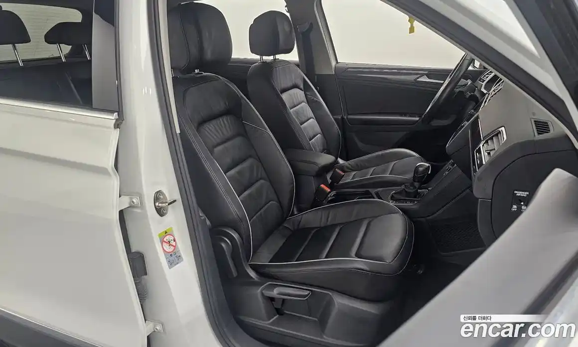 Volkswagen Tiguan 2020 2.0 автомат (гидро), фото 12