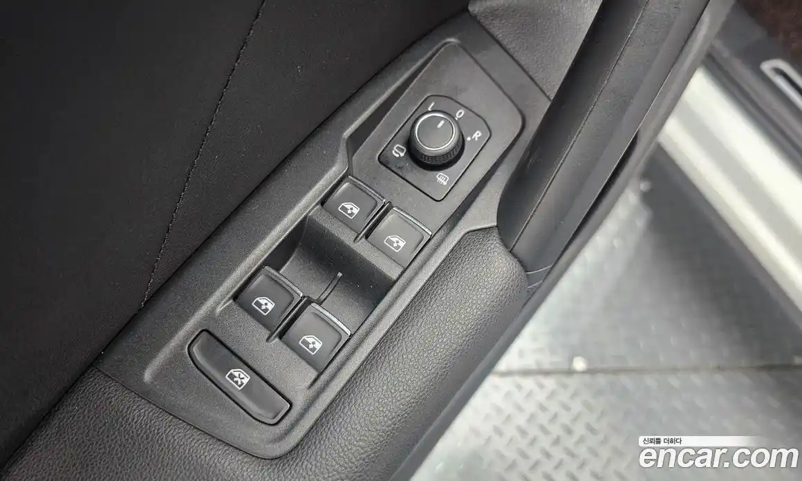 Volkswagen Tiguan 2020 2.0 автомат (гидро), фото 17
