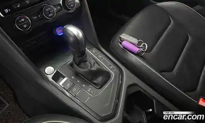 Volkswagen Tiguan 2020 2.0 автомат (гидро), миниатюра 9