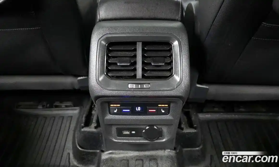 Volkswagen Tiguan 2020 2.0 автомат (гидро), фото 25