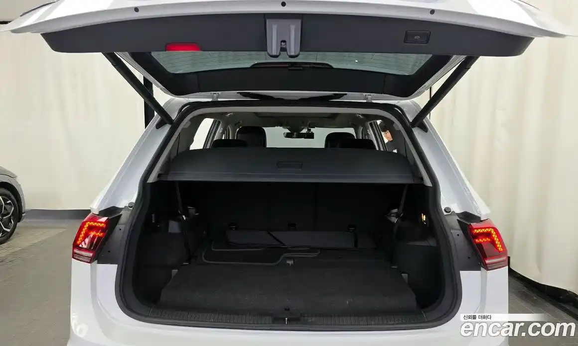 Volkswagen Tiguan 2020 2.0 автомат (гидро), фото 26