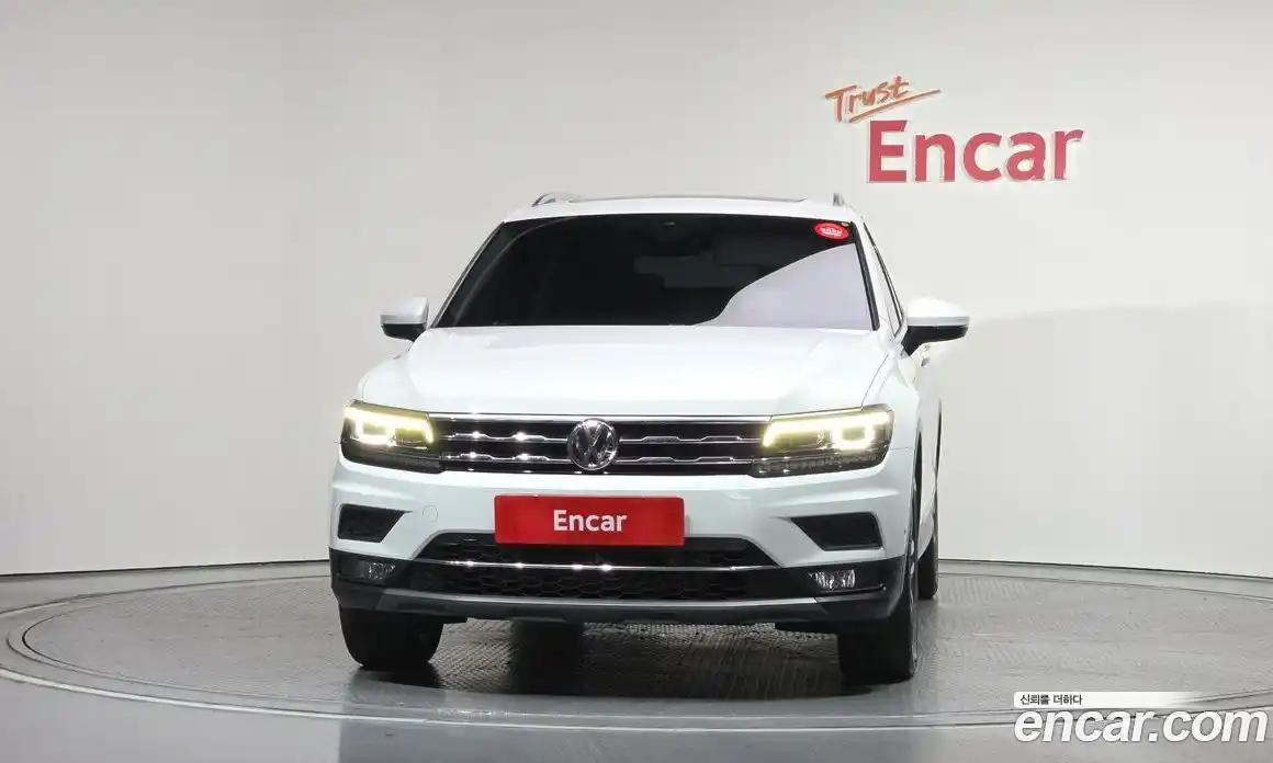Volkswagen Tiguan 2020 2.0 автомат (гидро), фото 3