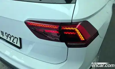 Volkswagen Tiguan 2020 2.0 автомат (гидро), миниатюра 9