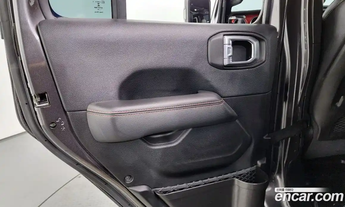 Jeep Wrangler 2018 2.0 автомат (гидро), фото 15