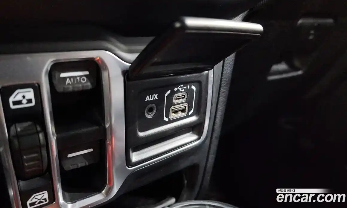 Jeep Wrangler 2018 2.0 автомат (гидро), фото 16