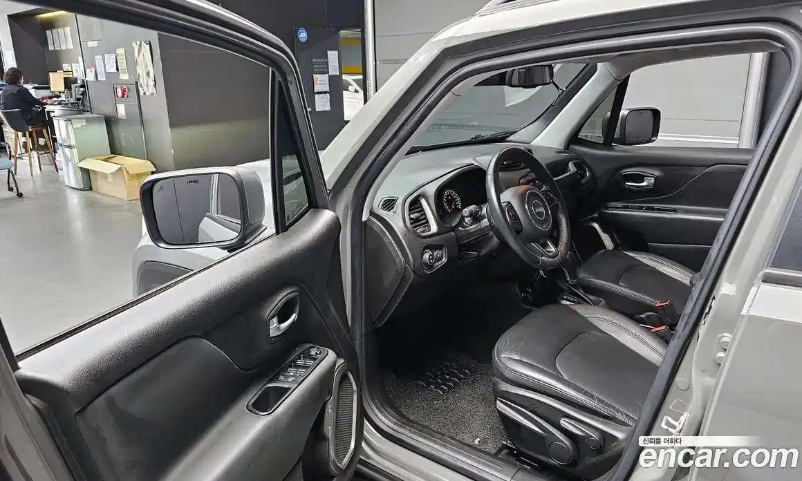 Jeep Renegade 2021 2.4 автомат (гидро), фото 13